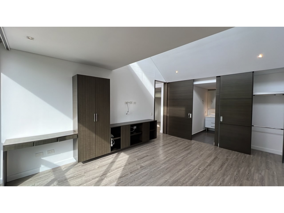 Suite en venta en unidad exclusiva para mayores de 50, en El Retiro — foto 4