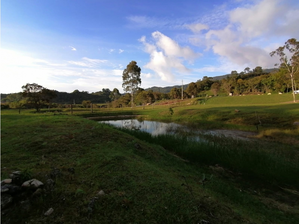 Lote en Venta Guatapé en Sector Los Benedictinos — foto 2