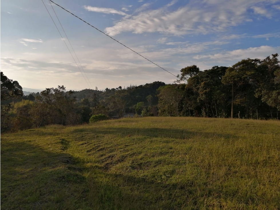 Lote en Venta Guatapé en el Sector Los Benedictinos — foto 2