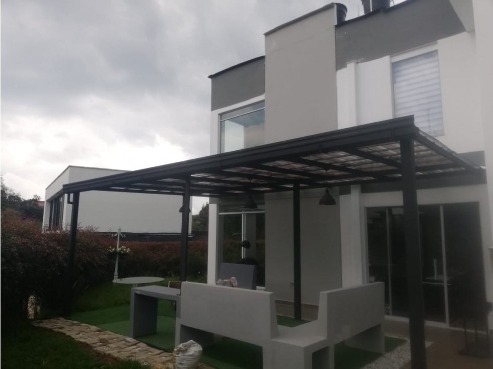 Hermosa Casa en Venta Sector Loma del Escobero - Sabaneta — foto 3