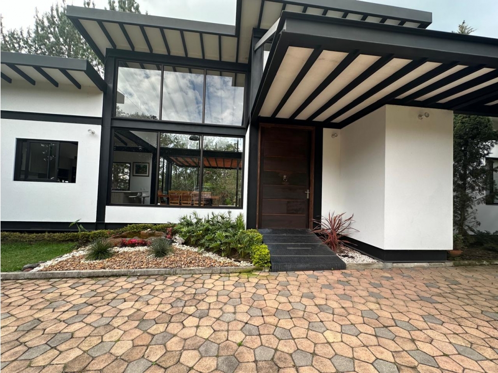 Casa Campestre en Venta, Sector Parque del Retiro Antioquia