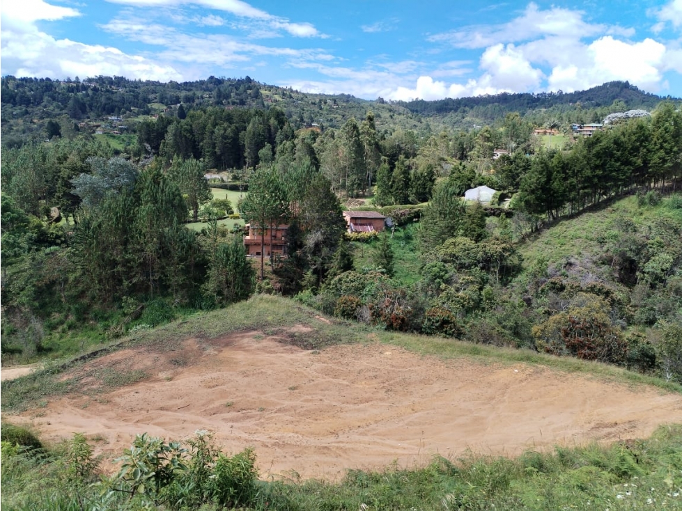 Lote en venta, Vista panorámica y excelente ubicación, Guarne
