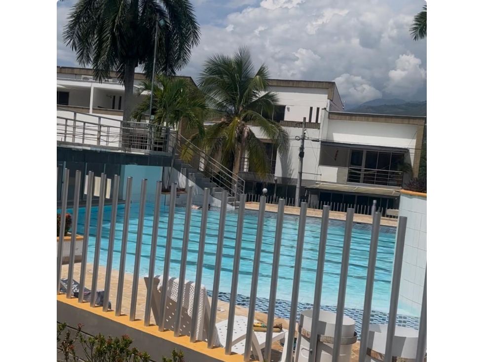 Venta o alquiler de casa en unidad cerrada, San Jerónimo