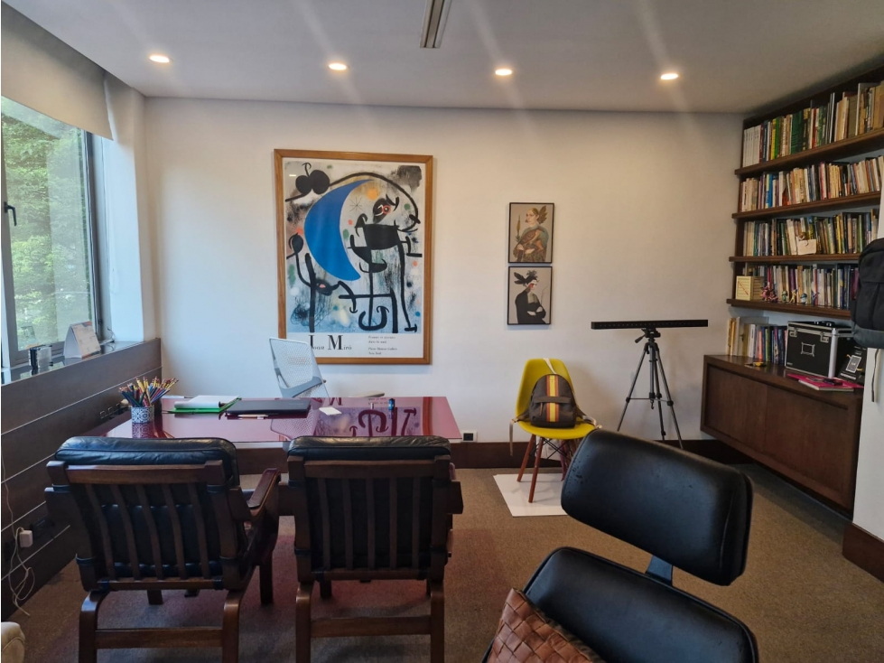 Consultorio en venta, sector Oviedo - Poblado, Medellín