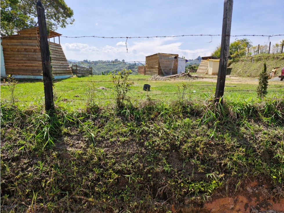 Lote en venta 1.050 m² con vista a la represa | El Peñol - Guatapé
