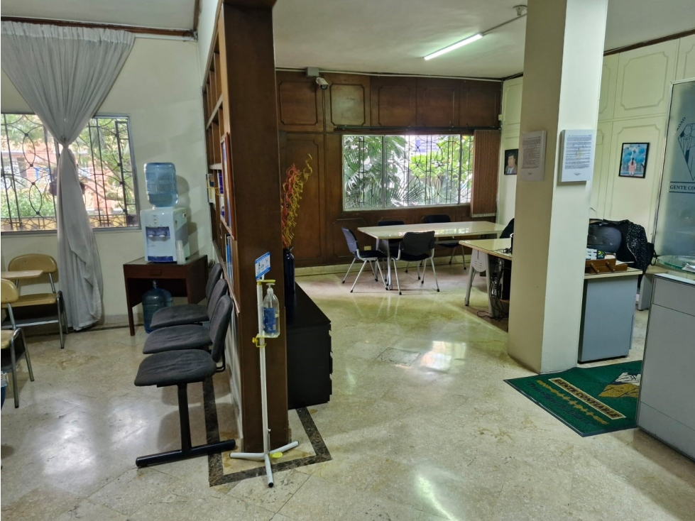 Casa en venta, barrio Laureles sector Lorena, Medellín — foto 2