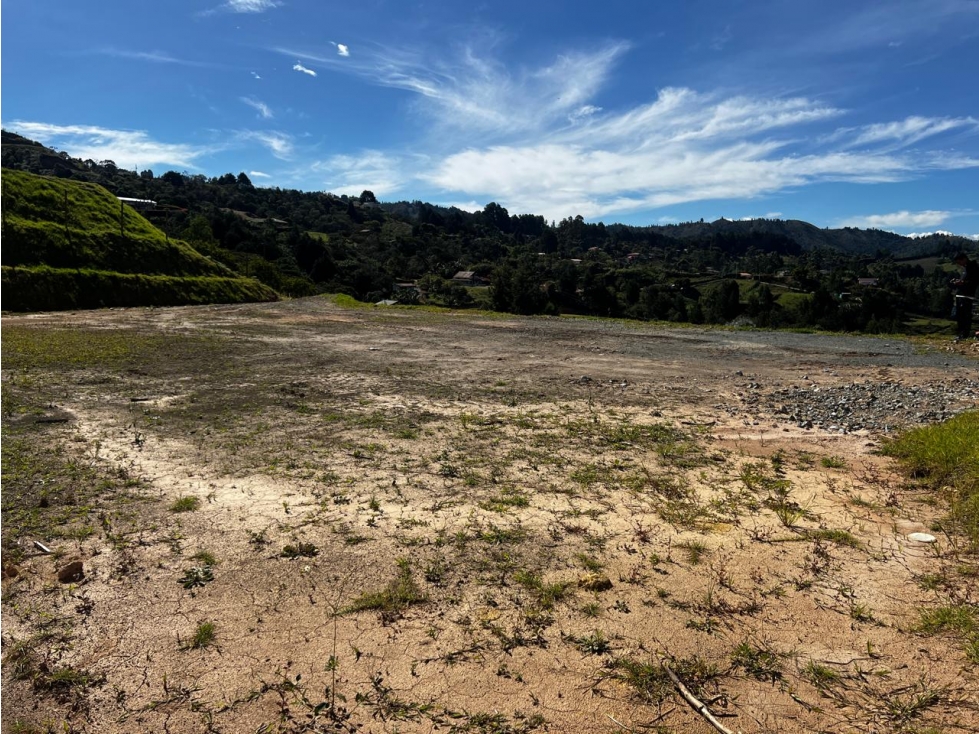 Lote campestre 2.300 m² en unidad cerrada, Rionegro vía Aeropuerto