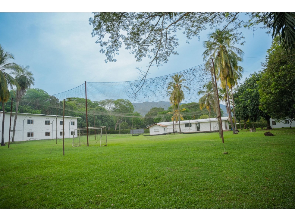 Casa hotel campestre en venta, vereda Espinal, Santa fe de Antioquia - 2
