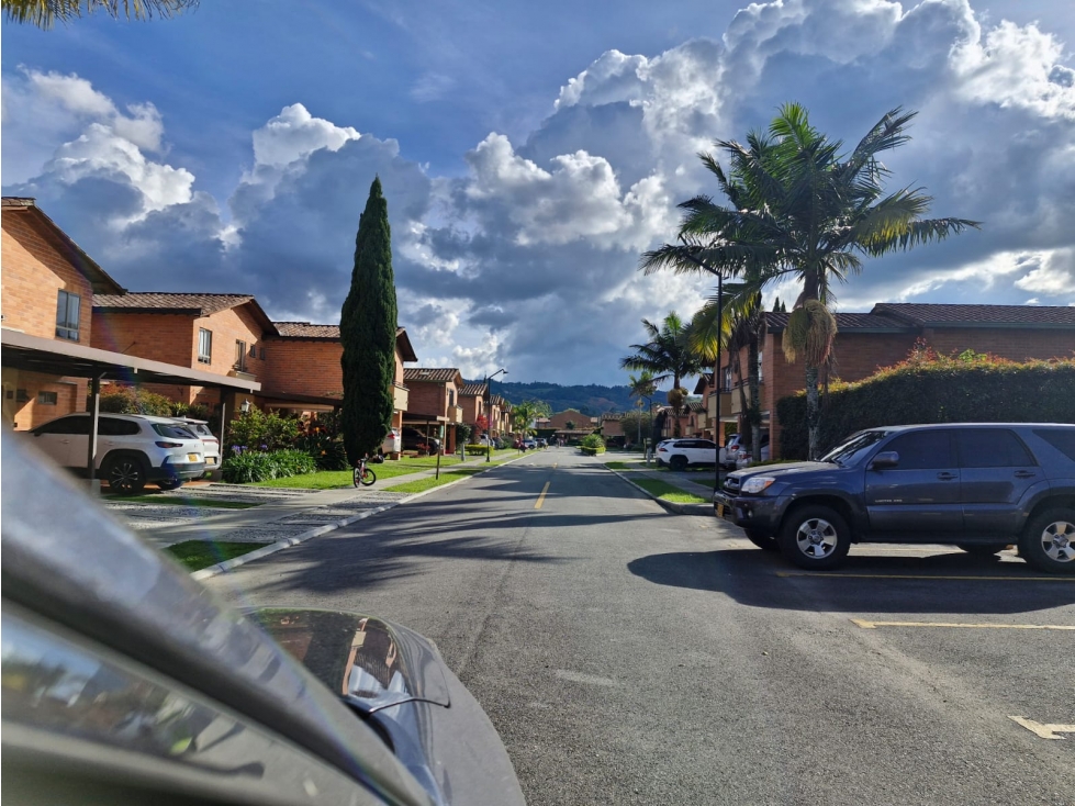 Casa en venta y/o arriendo, sector Circunvalar, El Retiro