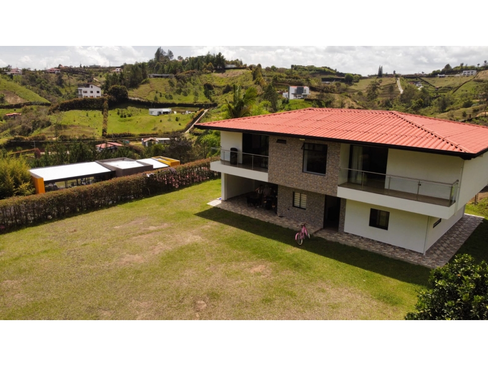 Casa campestre en venta, sector Campo Alegre, San Vicente
