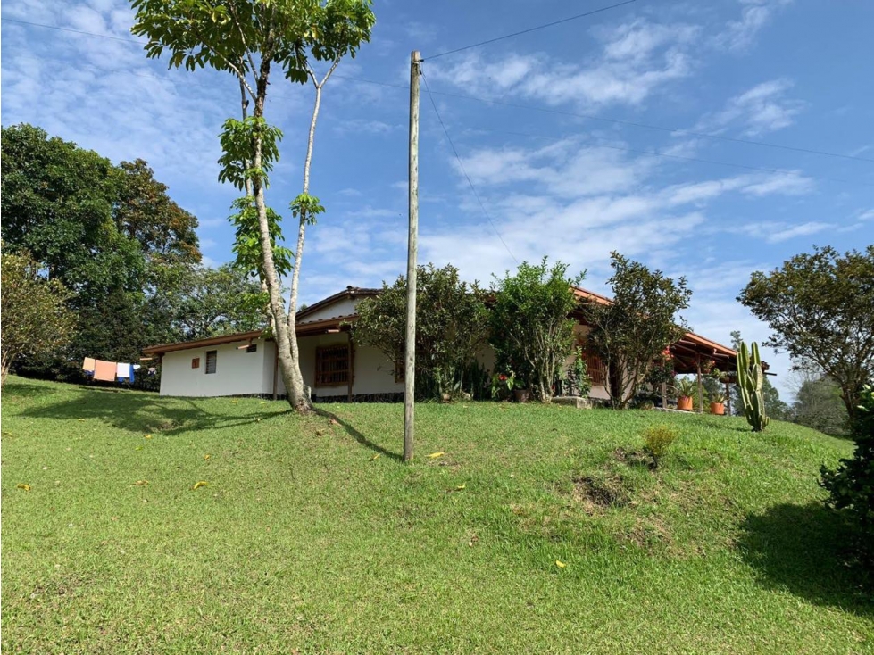 Casa campestre en venta, Cabeceras - El Buen Genio, Rionegro