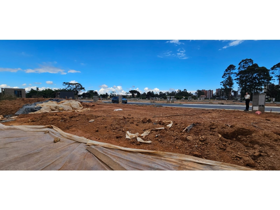 Lote en venta en unidad cerrada, sector Gualanday-Rionegro
