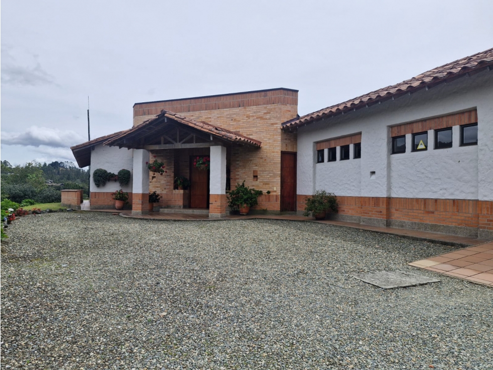 Casa campestre en venta, sector alto de Las Palmas, El Retiro