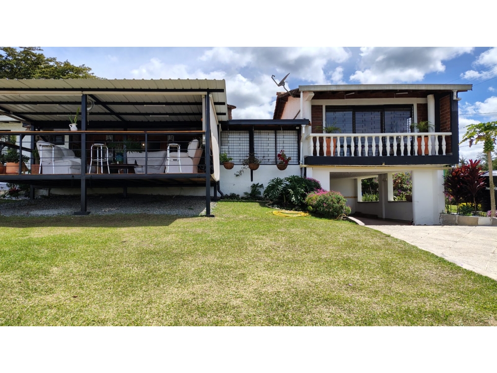 Casa campestre en venta, sector Colorado, Guarne
