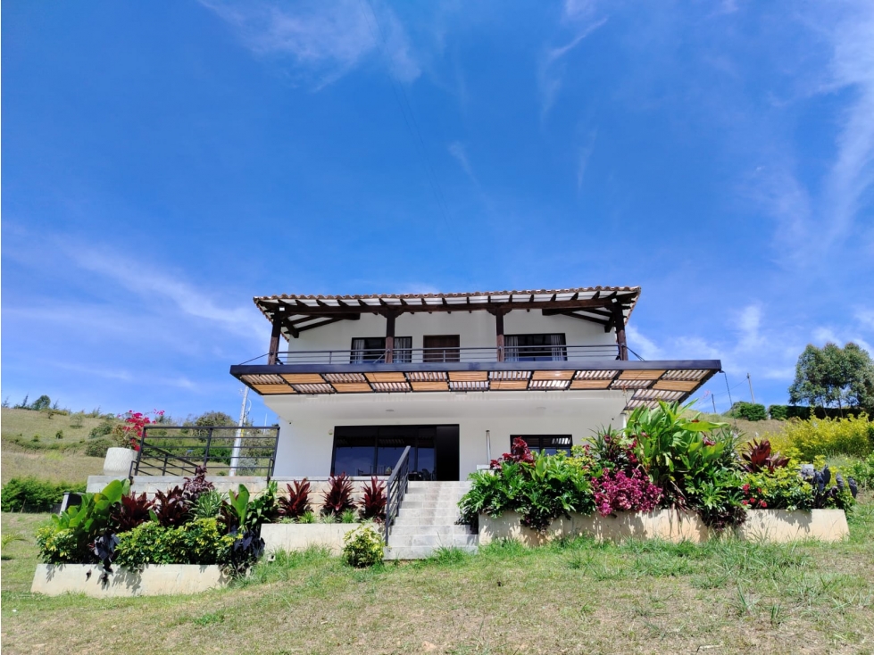 Casa campestre en venta, sector Cimarronas, Marinilla