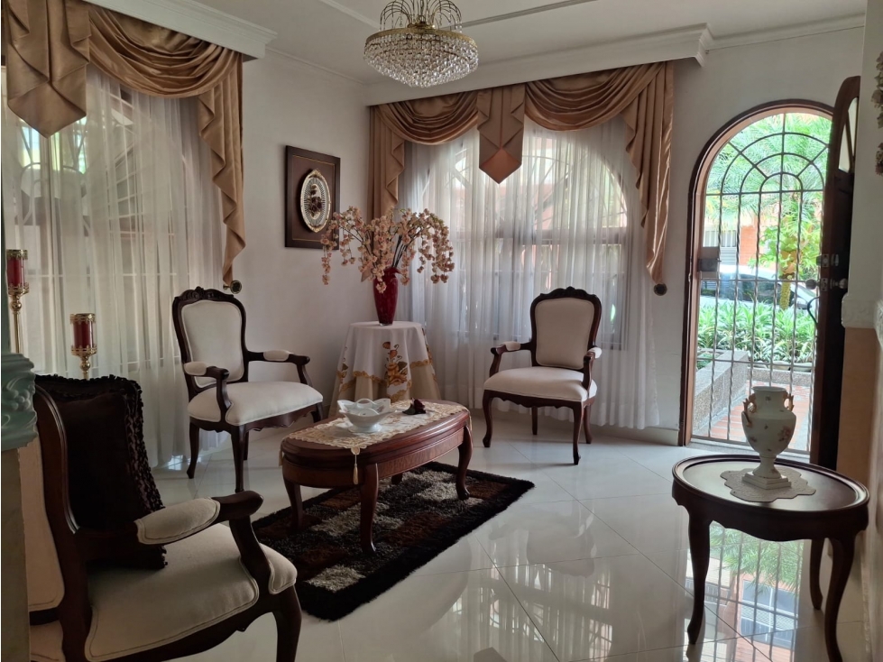 casa en venta sector El Portal, Envigado