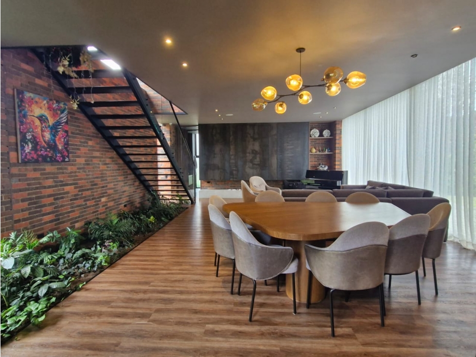Casa campestre en venta, Loma del Escobero, Envigado