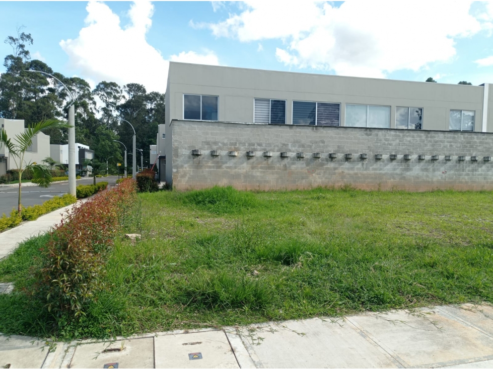 Lote en Venta Para Casa Esquinera en Rionegro, Sector Llanogrande — foto 2