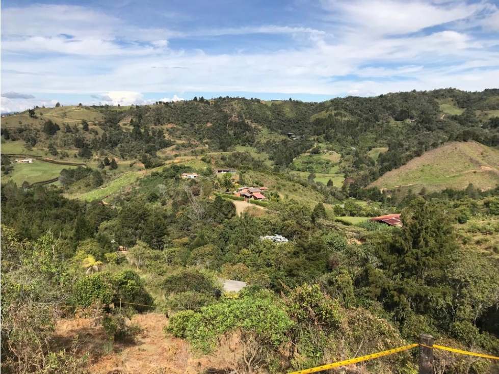 Lote en Venta con Paso de Agua, en Guarne, Vereda la Honda — foto 2