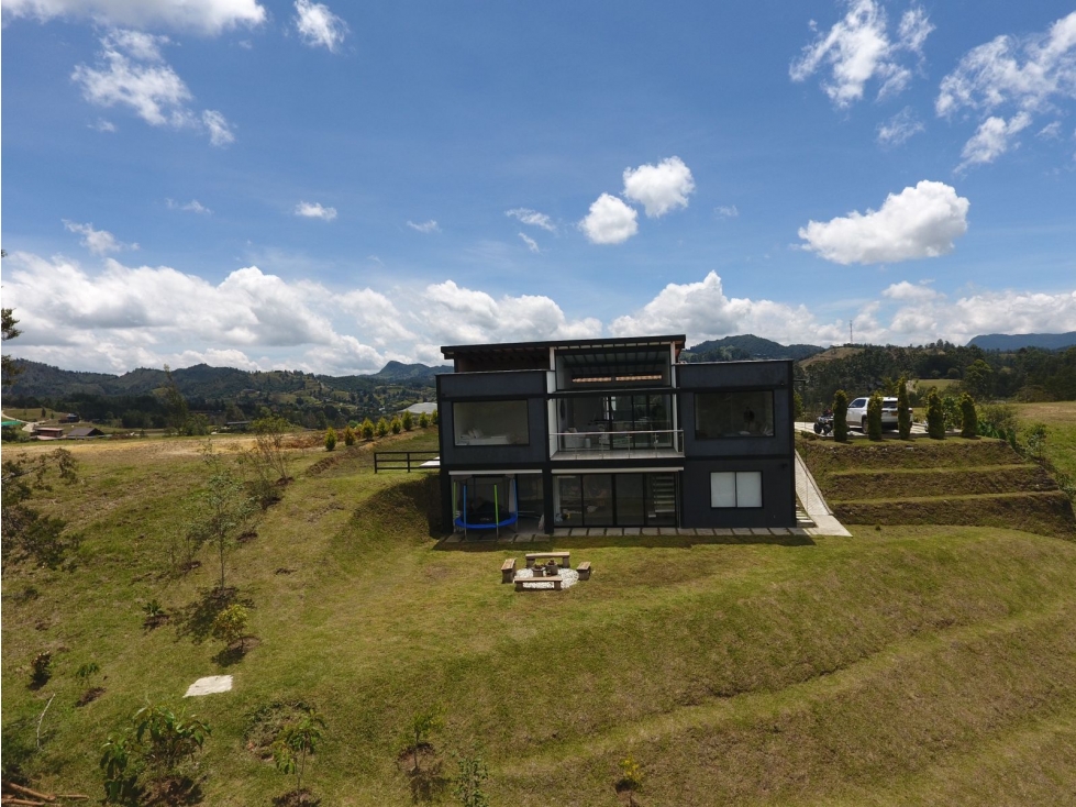 Casa Campestre Amoblada para la Venta Sector Monte Sereno, El Retiro