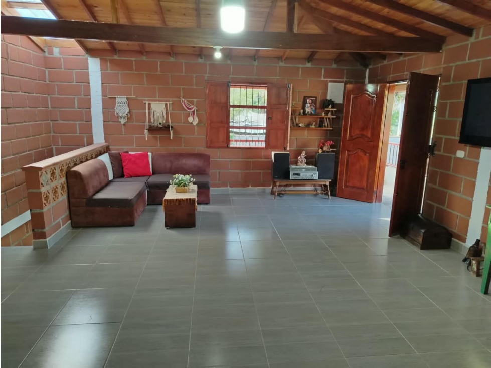 Casa campestre en venta, sector Chaparral, San Vicente — foto 2