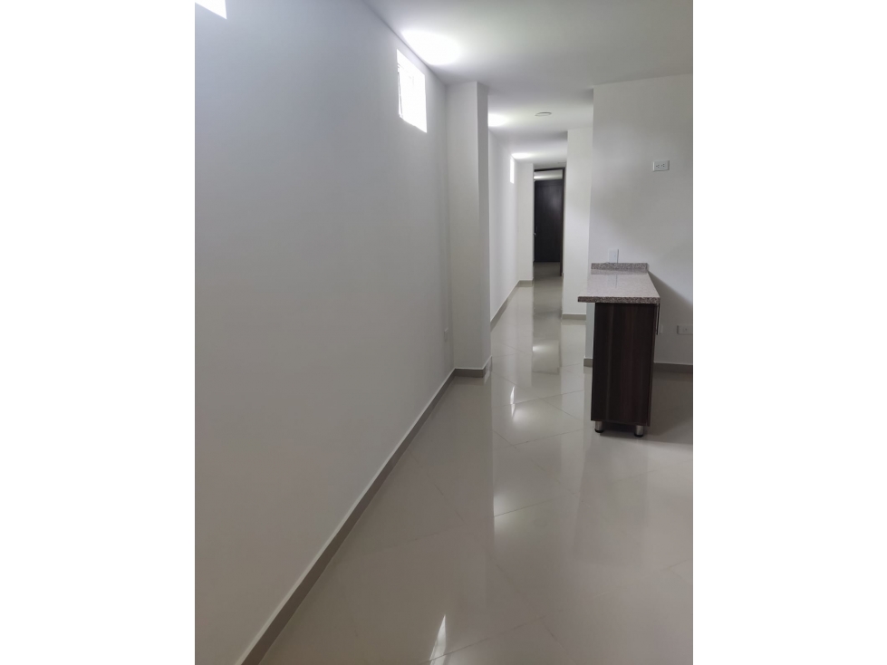 Hermoso Apartamento en Venta a 3 Minutos del Parque de San Jerónimo — foto 3