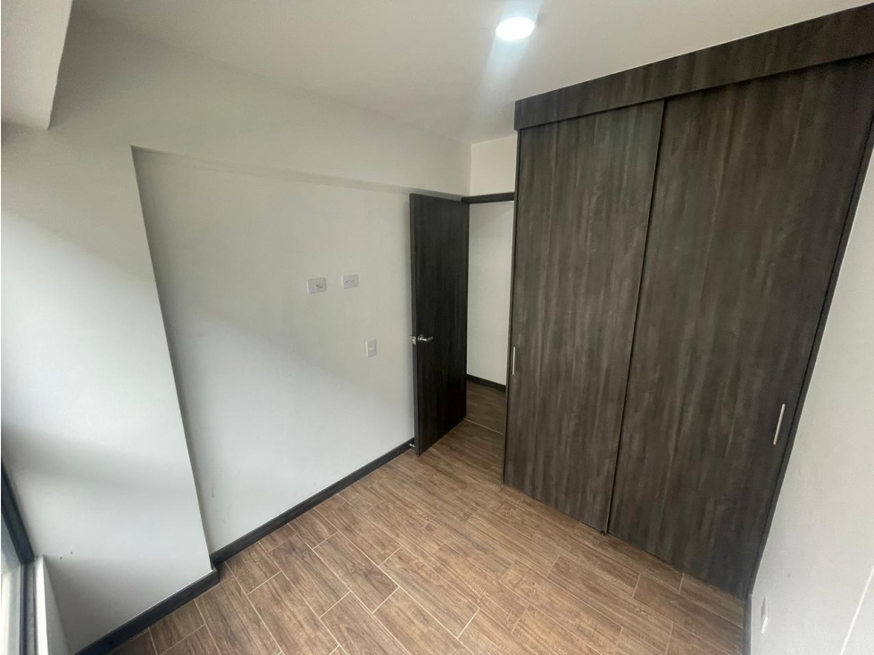 Apartamento en venta y/o alquiler, sector Puro Cuero, El Retiro — foto 2