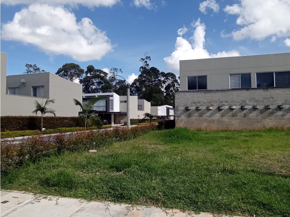Lote en Venta Para Casa Esquinera en Rionegro, Sector Llanogrande — foto 4