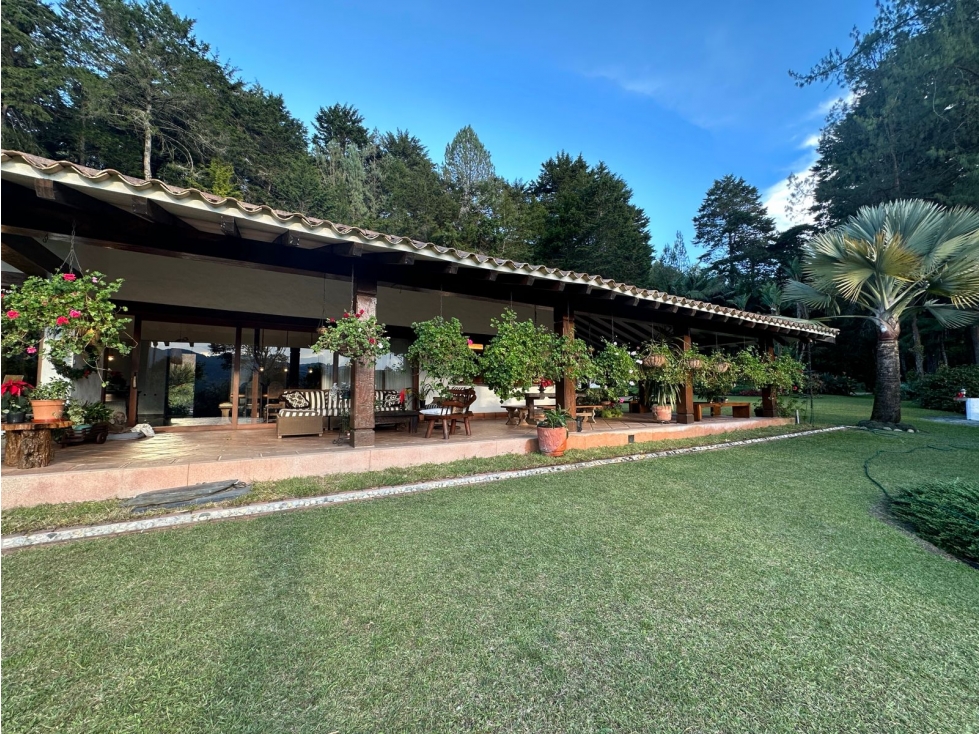 Casa Campestre de Lujo en Venta Sector Fizebad, El Retiro — foto 2