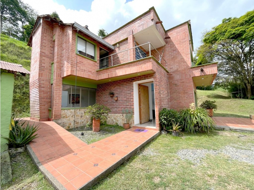 Casa Independiente para Alquiler en la Loma del Escobero, Envigado — foto 2