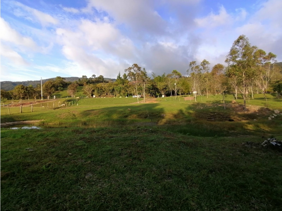 Lote en Venta Guatapé en Sector Los Benedictinos