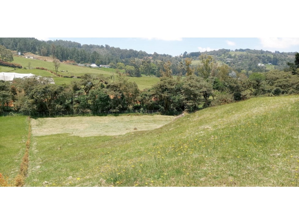 Venta de Lote Sector Envigado Alto de palmas por la Acuarela
