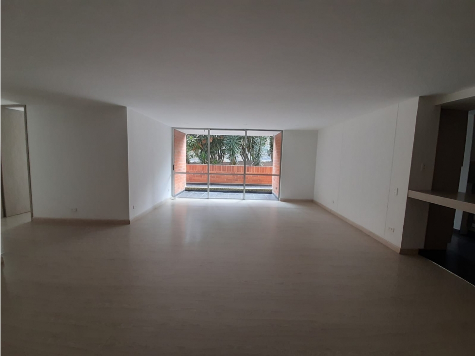 Apartamento en Venta Sector Loma de las Brujas Envigado — foto 2