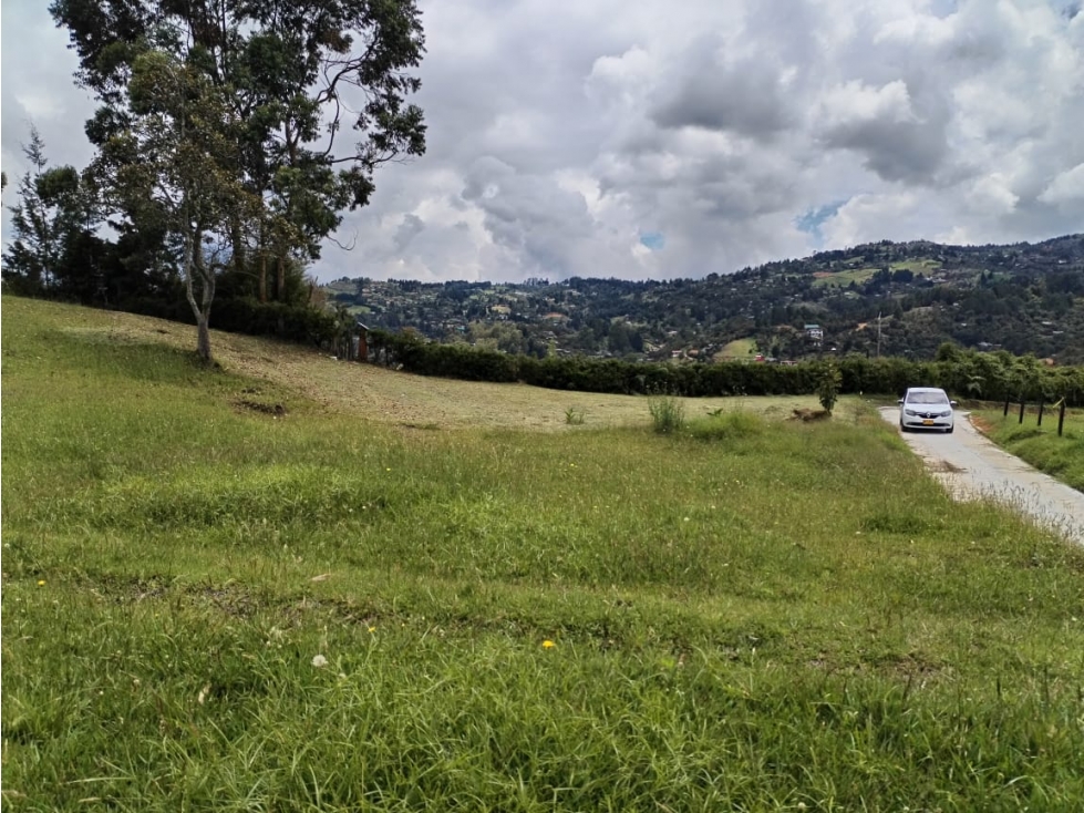 Lote en parcelación en La Mejía, Guarne 2.000 m² con vista y acceso — foto 2