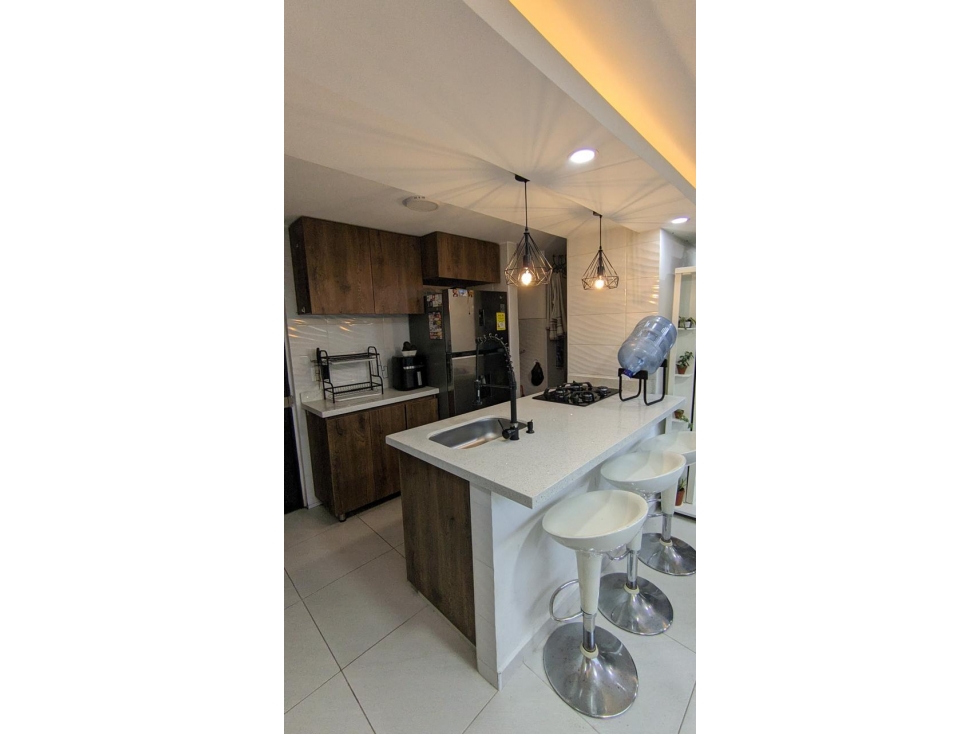 Apartamento en venta, sector cuatro esquinas, Rionegro — foto 2