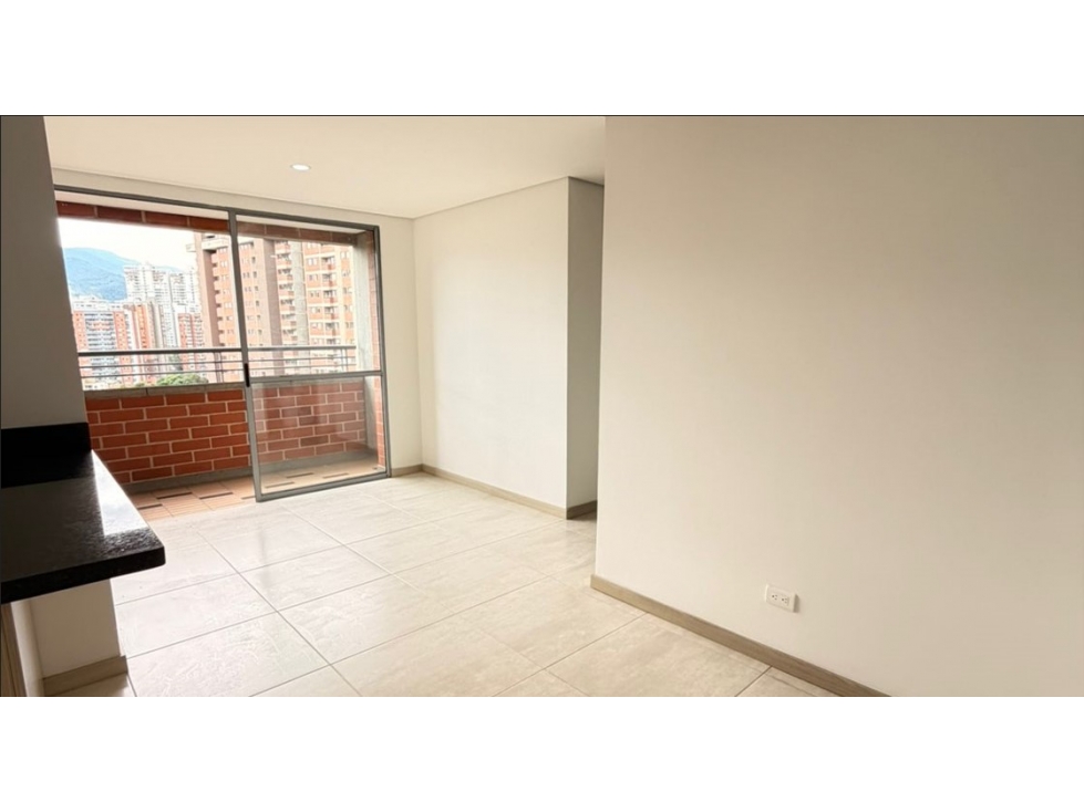 Apartamento en venta, sector Ditaires, Itagüí — foto 3