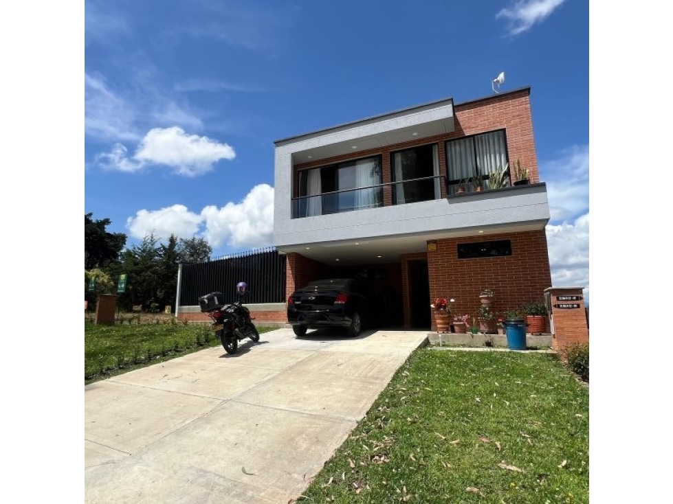 Casa unifamiliar en venta en San Antonio de Pereira en unidad abierta — foto 2