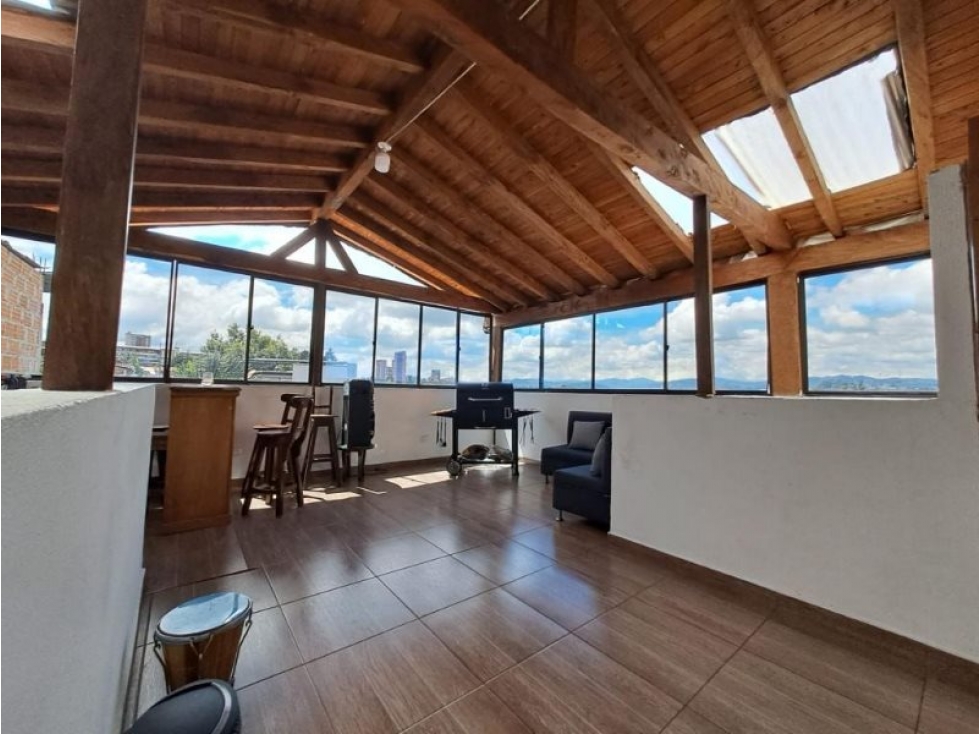 Casa unifamiliar con 255 m2 en venta en Rionegro, Antioquia — foto 2