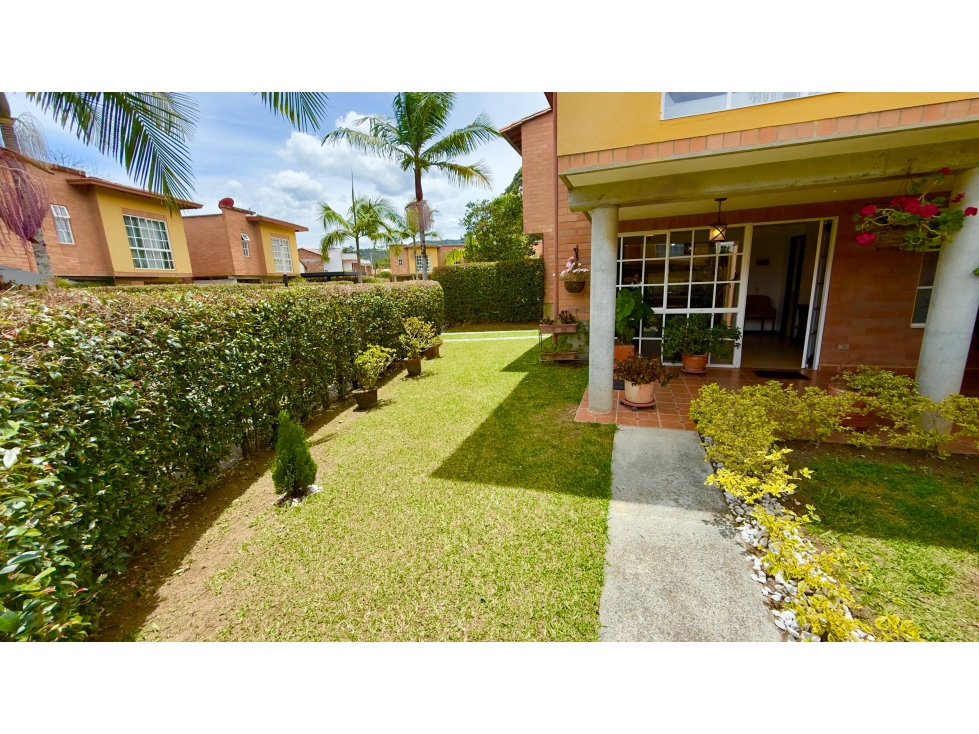Casa campestre en venta, sector Payuco, La Ceja — foto 2
