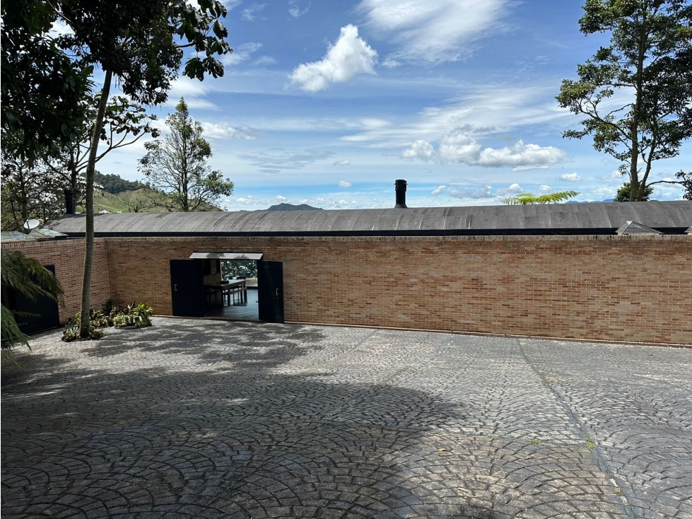 Hermosa Casa Sector Fizebad