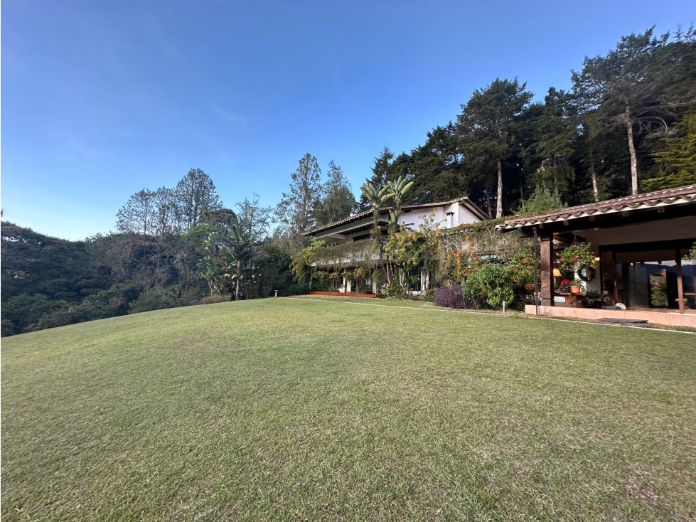 Casa Campestre de Lujo en Venta Sector Fizebad, El Retiro