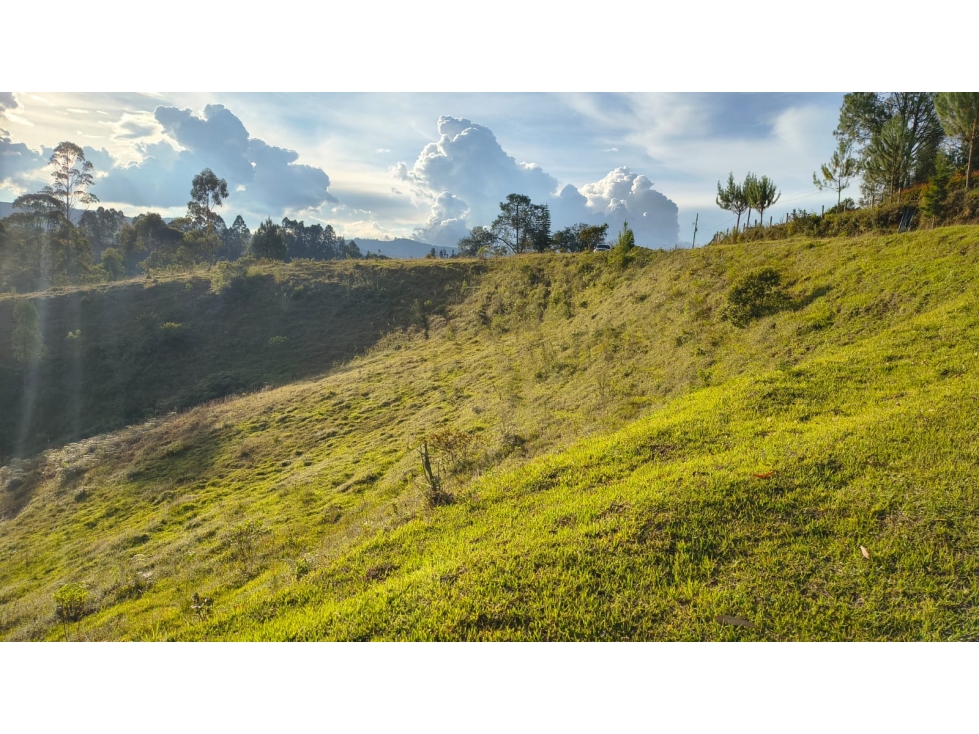 Lote suburbano en venta, Vereda Toldas. Guarne
