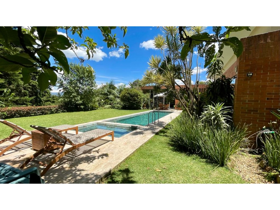 Casa Campestre en Venta Poblado Sector las Palmas