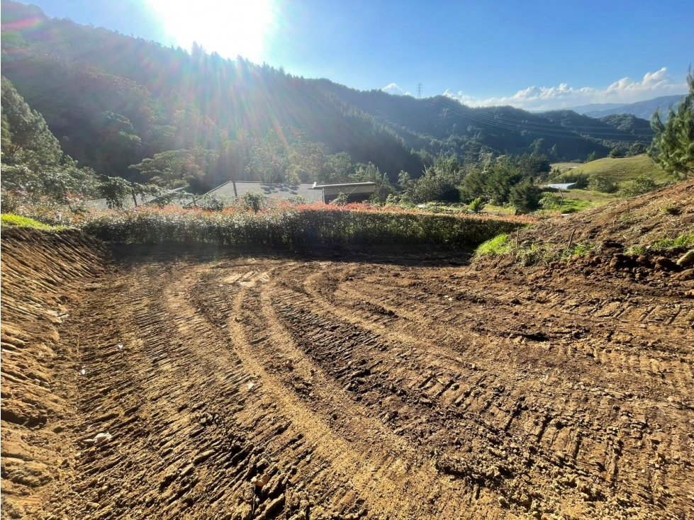 Lote con Explanación en Venta Sector la Cristalina, la Ceja — foto 2