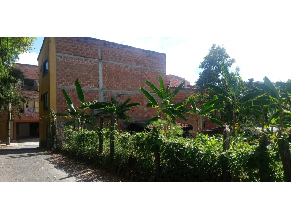 Lote en Venta Sector Loma Benedictinos Envigado