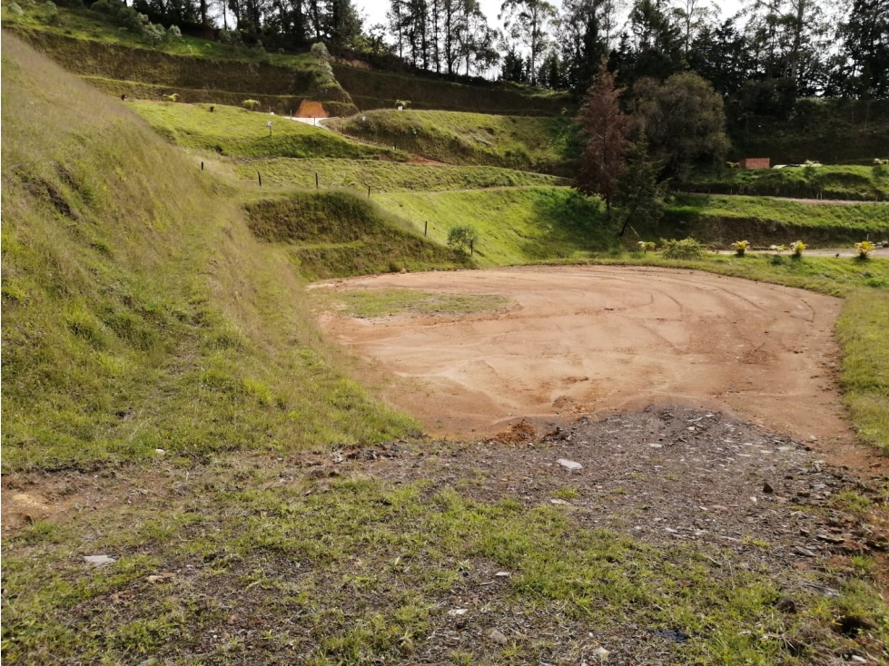 Lote en Venta Unidad Cerrada de 2100mts en San Vicente — foto 3