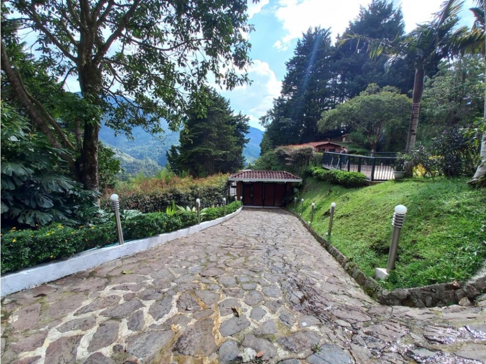 Casa Campestre en Venta Sector Loma del Escobero, Envigado — foto 3