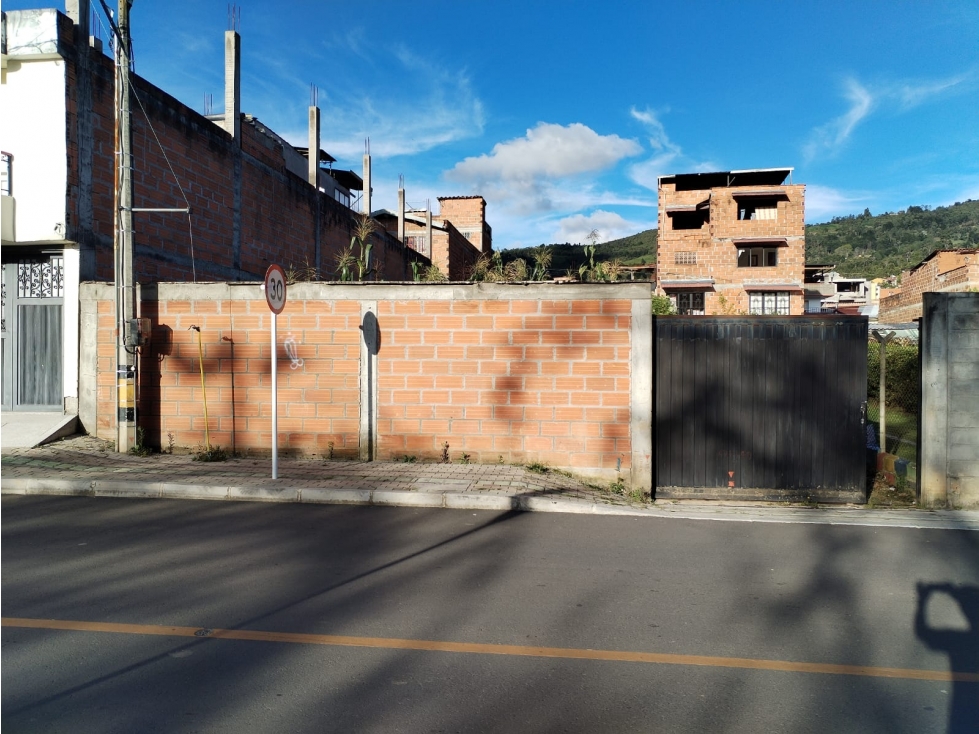 Lote Urbano en Venta, Sector Centro Guarne — foto 3