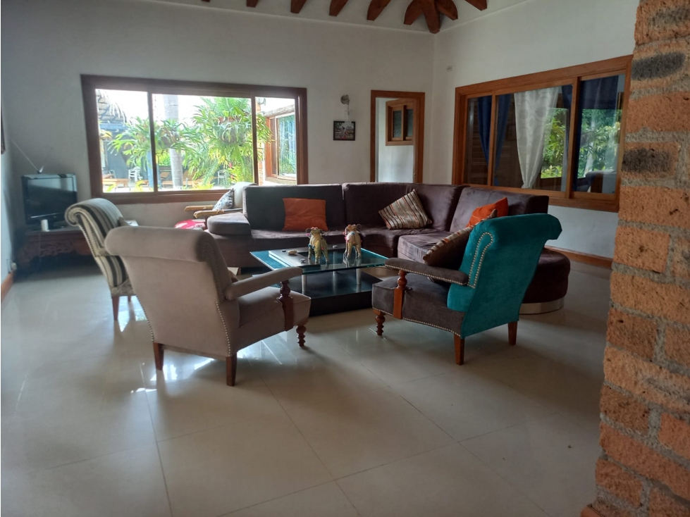 Finca campestre con amplias zonas verdes, San Jerónimo 6.400m² — foto 3