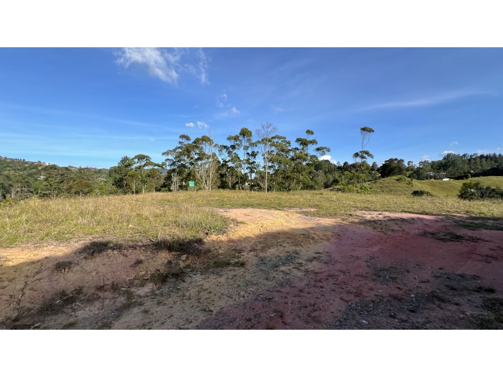 Lote en parcelación exclusiva en El Retiro Pantanillo — foto 3